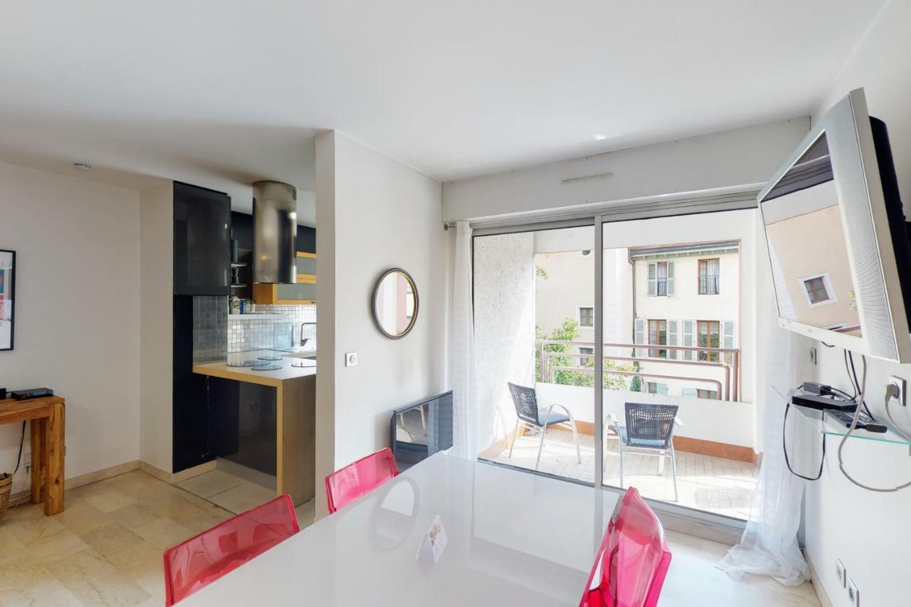 Le Jean-Jacques Rousseau - 2 Rooms By The Canal In The Heart Of Annecy Ngoại thất bức ảnh